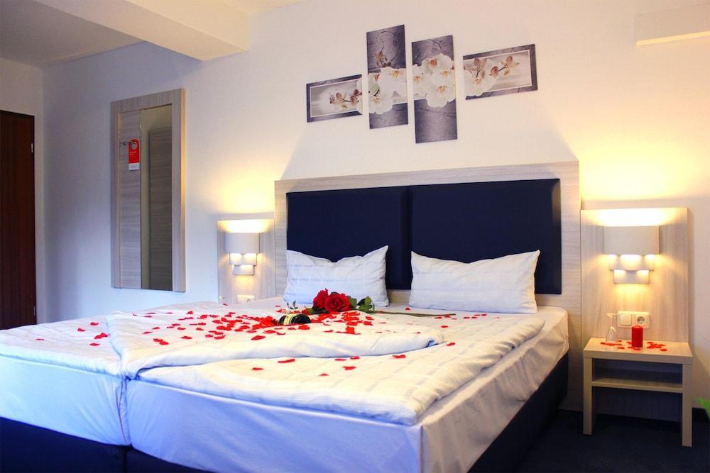 Hotel Altenwerder Hof ฮัมบูร์ก ภายนอก รูปภาพ