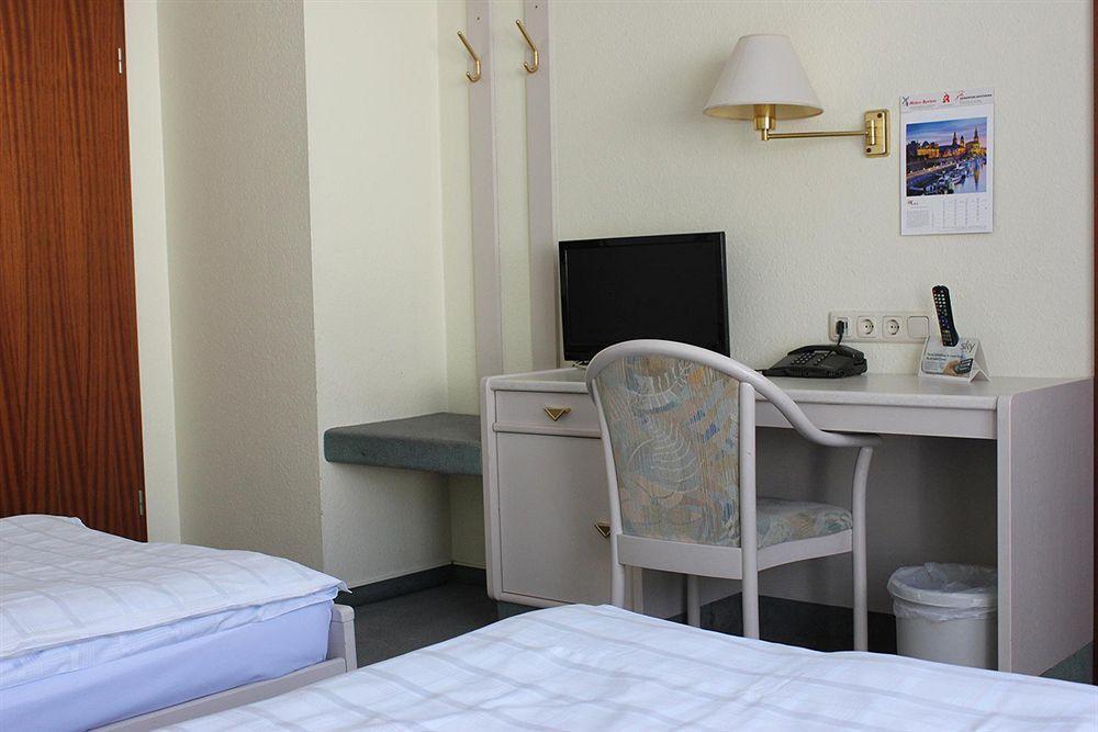 Hotel Altenwerder Hof ฮัมบูร์ก ภายนอก รูปภาพ